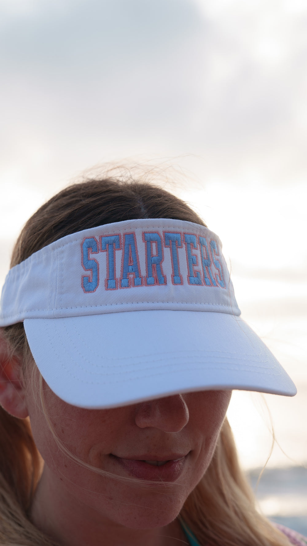 Starters 90s Visor in white, front view